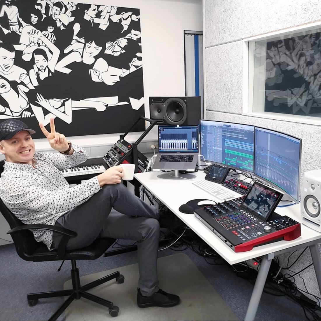 Andreas Baggesen i sit lydstudie i Aarhus, 2019